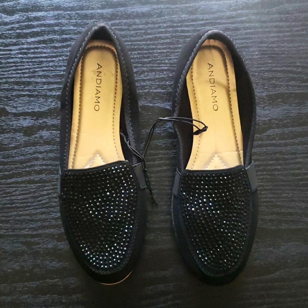 Andiamo Flats Size 7w